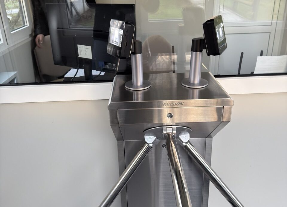 photo_2_2025-12-25_12-30-24